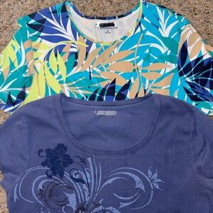 Set of two ladies t shirts